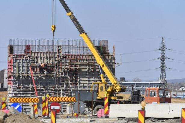 analiza mai multe autorizatii de construire in 2025 dar proiecte mai mici expert nu inseamna o revenire completa a pietei 6929a1edb367f