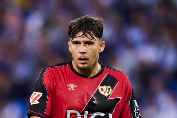 andrei ratiu peste vinicius si mbappe premiul primit de jucatorul roman 6909be208a4cc