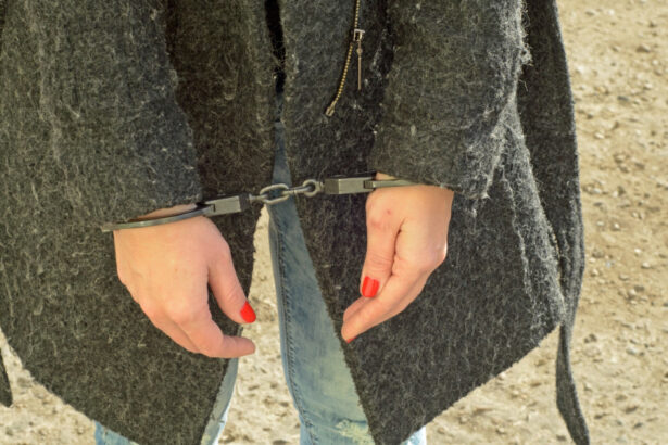 bistrita nasaud o femeie cumpara de la farmacie creme cu clorura de mercur si le vindea sub sigla proprie o clienta a ajuns la spital 691357ccaddc3