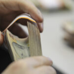 blocul national sindical va sesiza comisia europeana daca guvernul va decide inghetarea salariului minim 69135f43296de