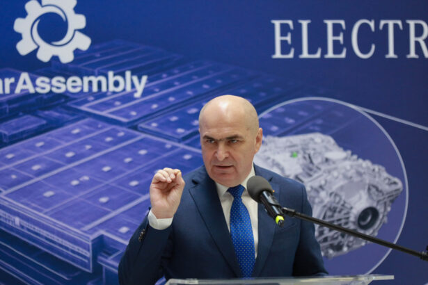 bolojan spune ca a primit plangeri de la marii investitori ca impozitul pe cifra de afaceri inhiba investitiile 6920a539363f5