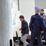 capul retelei din fabrica de mosteniri lucra in familie ce rol aveau fratele si cumnata lui si cum invarteau apartamentele si sumele mari de bani ale batranilor 69150983d5f24