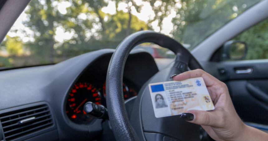 ce amenda poate primi un sofer care circula cu permisul expirat actele necesare pentru schimbarea carnetului de conducere 69180a1f625e9