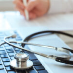 ce pedeapsa a primit o doctorita care a luat mita de 34 de ori femeia si a recunoscut vinovatia 69299e96f0c4a