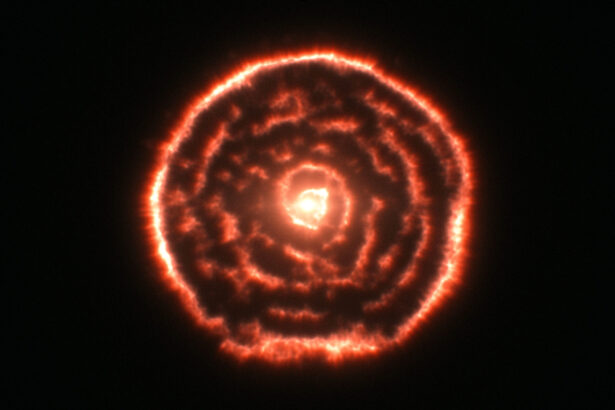 ce s a intamplat cu o stea giganta rosie dupa ce a inghitit o planeta 692bfc7274d65