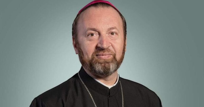 cine este noul arhiepiscop major al bisericii romane unite cu roma greco catolice claudiu lucian pop ii urmeaza cardinalului muresan 690c96136c24b