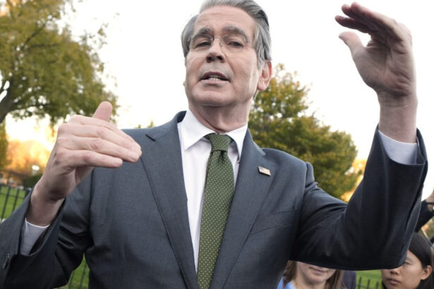 cum ar putea primi fiecare american cel putin 2 000 de dolari de pe urma tarifelor lui trump explicatiile lui scott bessent 6911b437c7c93