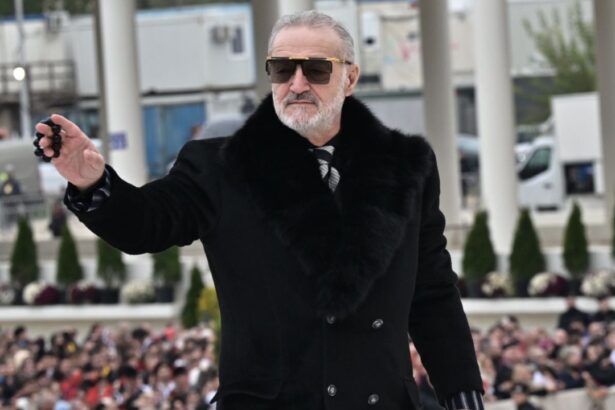 decizia surprinzatoare luata de gigi becali pentru meciul cu hermanntadt cum arata primul 11 al lui fcsb 691094ec06f84