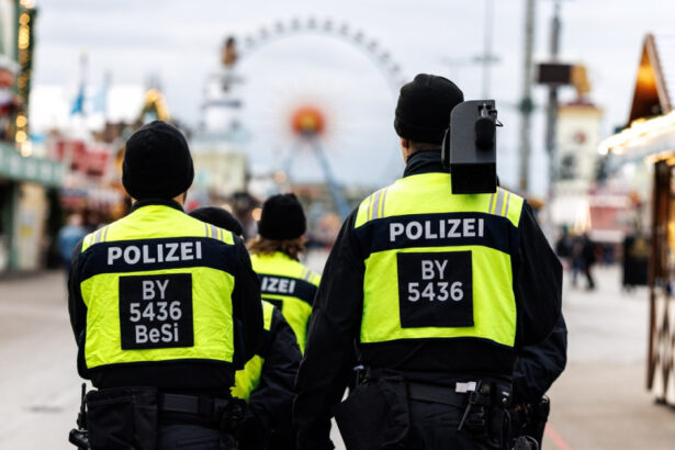 descoperirea unei bombe din cel de al doilea razboi mondial a dus la evacuarea a 21 000 de persoane in germania 69184d3bad970