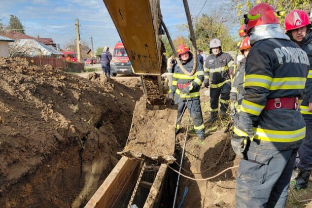 doi oameni care sapau un sant in prahova au fost prinsi la 5 metri sub pamant barbatii au murit in ciuda eforturilor salvatorilor 6914e241a794c