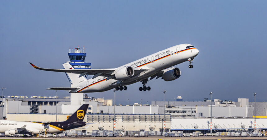dupa precedentul creat ieri de romani trei britanici au fugit dupa avion tot pe pista aeroportului din koln ce spune politia germana 6925bf7512f1e