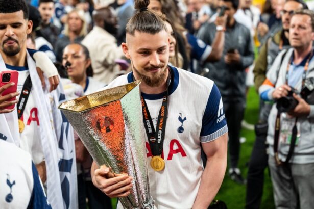 e gata radu dragusin revine englezii au aflat planul antrenorului lui tottenham 6912ee37b855f