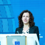 erasmus 2026 primeste un buget record de 52 miliarde de euro roxana minzatu sunt bani investiti inteligent 6915b4ccdabeb