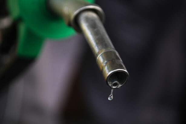 exclusiv care sunt cauzele cresterii pretului la motorina mai avem putin si stam la coada ca peste o saptamana se face 10 lei n are cum 69180a1c42d59