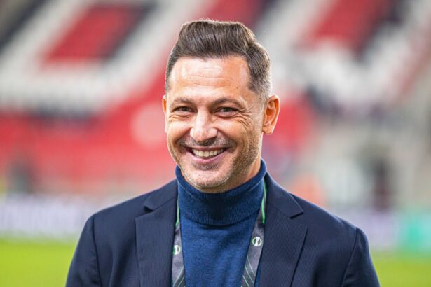 exclusiv gigi becali pune la cale marea lovitura mirel radoi la fcsb toate detaliile 6914cfbb1d771