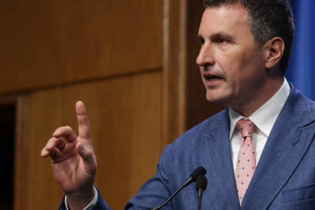 exclusiv tanczos barna termenul limita de 28 noiembrie pentru modificarea pensiilor magistratilor exista suntem in pericol de a pierde banii 6924bce397914