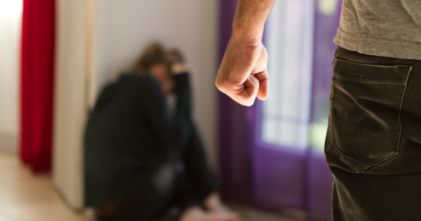 femeile cu ordin de protectie victime ale violentei domestice ar putea face terapie gratuita proiect in parlament 6925bb8232f6c