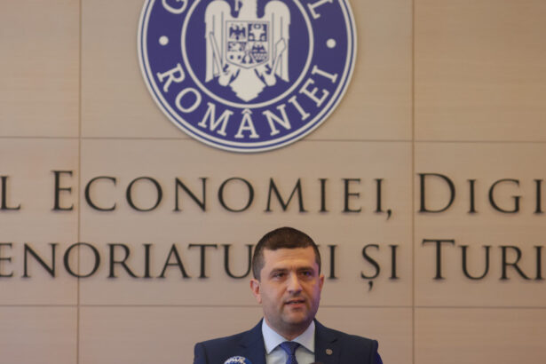 firmele care au ocupat 18 ani o cladire a ministerului economiei fara chirie vor fi date afara decizia instantei 69283e8fe6ae6