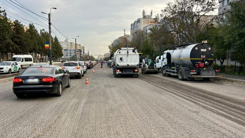 foto atentie soferi se asfalteaza strada dezrobirii din constanta trafic restrictionat partial timp de trei zile 691c2b30ab4ac