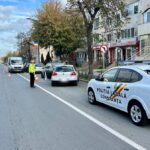foto atentie soferi societatea confort urban monteaza separatori de trafic pe bulevardul lapusneanu din constanta 690880cdcffea