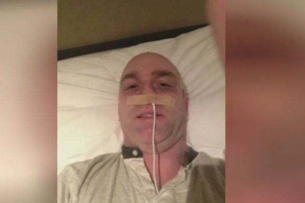 foto cu un cablu de telefon in nas fostul sportiv a mintit ca are cancer si a obtinut o mica avere eram inglodat in datorii 69109f999d8d0