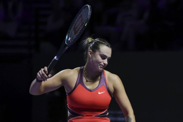 galerie foto comportament nedemn din partea sabalenkai la turneul campioanelor antrenorul sau nu a mai putut suporta rusinea 690b08a203c6b