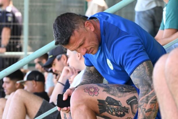 galerie foto ii poate lua titlul lui stelea de arnold de romania cum arata fostul fotbalist 6913b3185f521