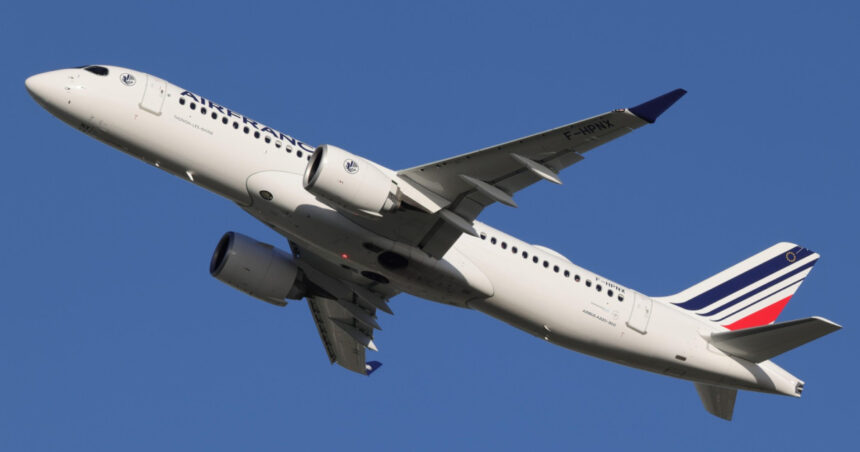 gestul aparent banal care te poate costa 20 000 de euro in avion companiile aeriene franceze introduc cele mai dure sanctiuni 692c90ce32fd9