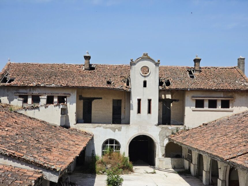 hanul balcan intra in etapa de reabilitare a interioarelor 69218ec297cb3