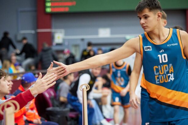 incepe cupa edu a 6 a editie a celei mai spetaculoase competitii de baschet dintre licee 6909e4cfa76a6