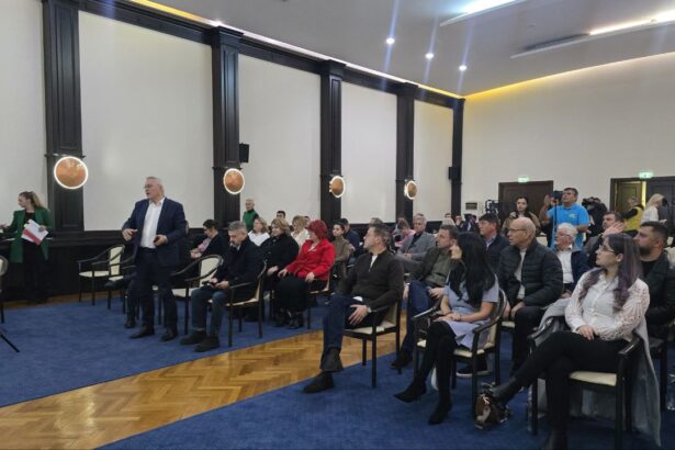 live foto video consiliul judetean constanta intrunit in sedinta ordinara rectificari bugetare masuri de dezapezire dar si parteneriat pentru modernizarea spitalului judetean constanta pe ordinea 69295a2ba6e94