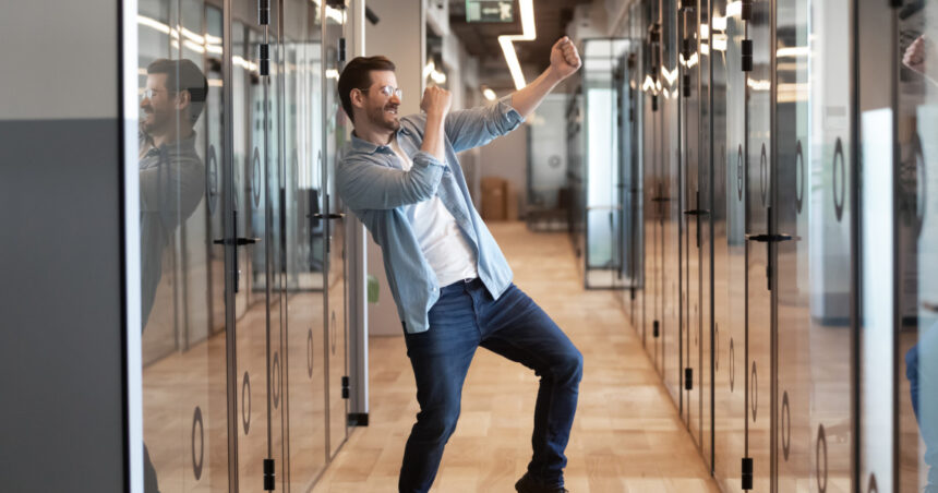 ministerul muncii promite stimulente pentru tineri si mame cu trei copii economist e o masura 90 populista 69145c49b5251