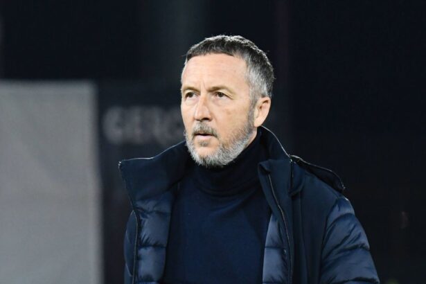 mm stoica i a dat dreptate lui gigi becali si a urecheat un fotbalist de la fcsb nu ai cum sa faci asa 691504758c0f8