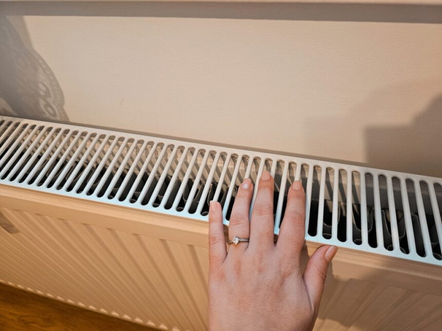 obligarea racordarii locuintelor noi la reteaua publica de termoficare anuntata de primarul vergil chitac ar putea fi neconstitutionala 69169290097e4