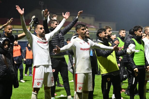 oficial fara jucatori convocati la nationala lui mircea lucescu dinamo trimite in schimb 7 fotbalisti la tineret 690f436a4cea2