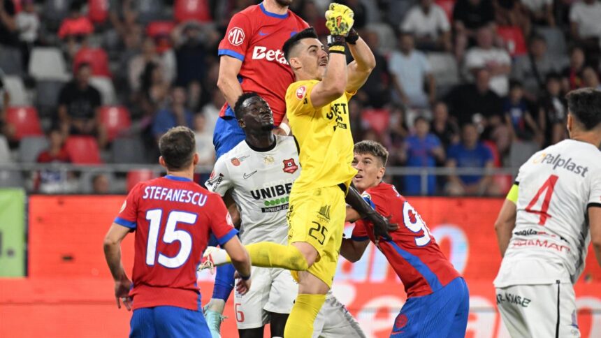 out inainte de hermannstadt fcsb un titular s a accidentat pe scarile autocarului are trei copici 690f54fd1005a