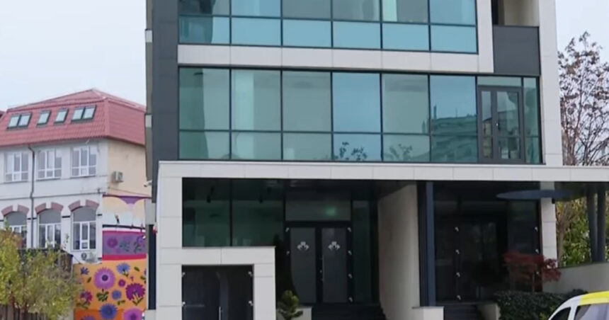 parintii fetitei de 2 ani care a murit la o clinica stomatologica si alte 10 persoane audiati joi de procurori 691ecfa2c3cbe