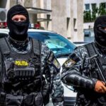 perchezitii in constanta la doi barbati care au introdus ilegal in tara arme cumparate din strainatate 690c69b870147