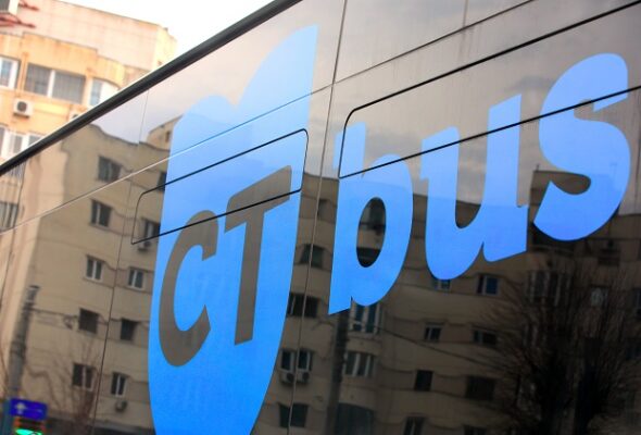 program pilot pentru accesul in mijloacele de transport in comun urcare usa 1 coborare usile 2 si 3 690886d32afd0