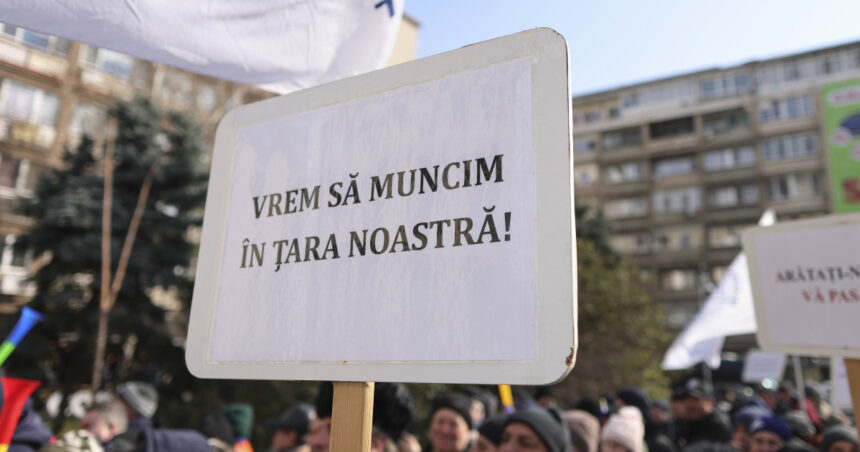 protest in industria de aparare aeronautica si navala ce ii nemultumeste pe angajati 6915c4db87c76