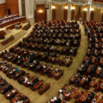 restrictii pentru toti demnitarii cu functii de conducere dupa incheierea mandatelor in ce conditii nu mai pot lucra la privat lege 691490a7accce