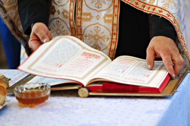 sfanta mucenita ecaterina 2025 preotul explica de ce ziua de 25 noiembrie este marcata cu cruce neagra in calendarul ortodox 692539207f513