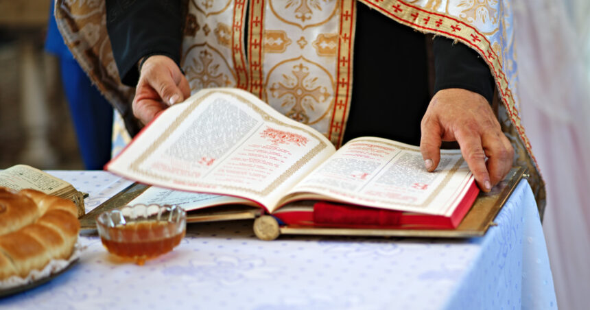 sfanta mucenita ecaterina 2025 preotul explica de ce ziua de 25 noiembrie este marcata cu cruce neagra in calendarul ortodox 692539207f513