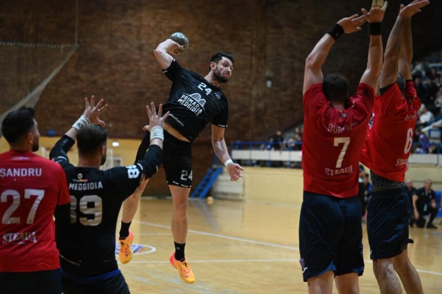 spectacol handbalistic in derby ul dintre cs medgidia si steaua bucuresti din divizia a 6919b42a2e113