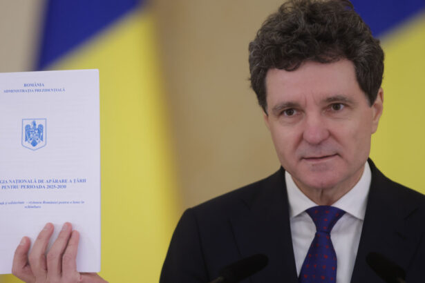 strategia nationala de aparare a tarii a fost completata cu propuneri venite din partea societatii cand va fi adoptata 6921eb2d422af