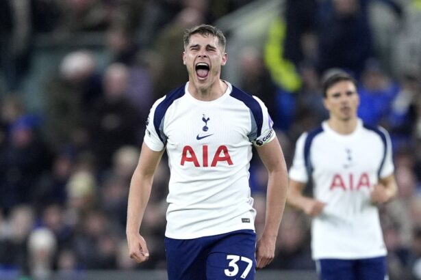 tottenham chelsea live pe voyo de la 1930 derby londonez cu multe probleme de lot 6905e5c45f493