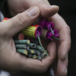 un barbat a fost prins cu trei tone de petarde si artificii politistii l au retinut 69297ba4685cf