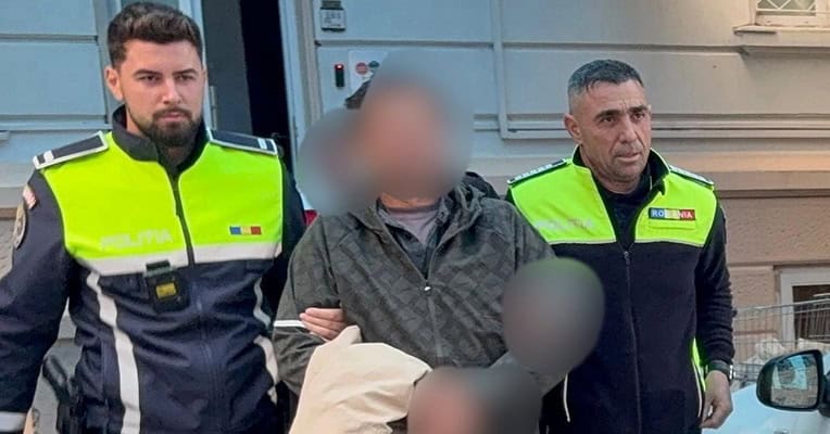 un barbat din mangalia a fost retinut pentru ca nu avea permis de conducere acesta si ar fi dus zilnic copilul la scoala cu autoturismul 690cbe17e04c9