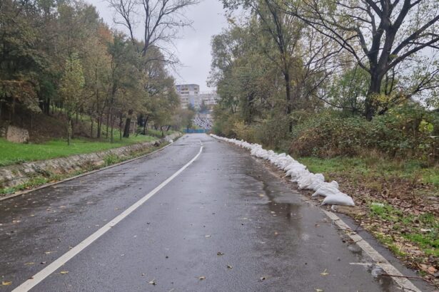 vergil chitac despre riscul de surpare a taluzului de pe valea portului blocurile de pe strada traian nu sunt in pericol 69205609e14d8