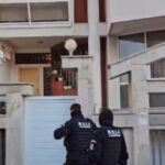 video contrabanda cu motorina prin portul constanta diicot a descoperit 2 milioane de lei si o arma letala 69287e4b6cc3b